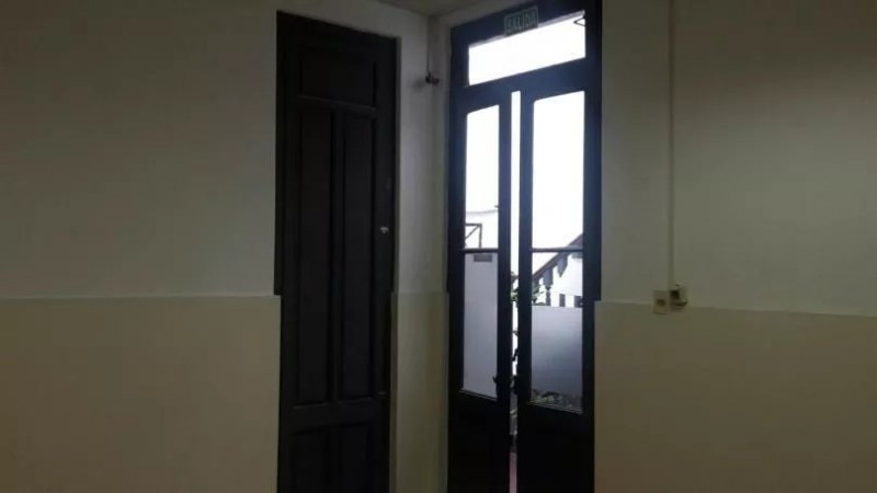 Casa de 6 dorm. en venta, en Tres Cruces.